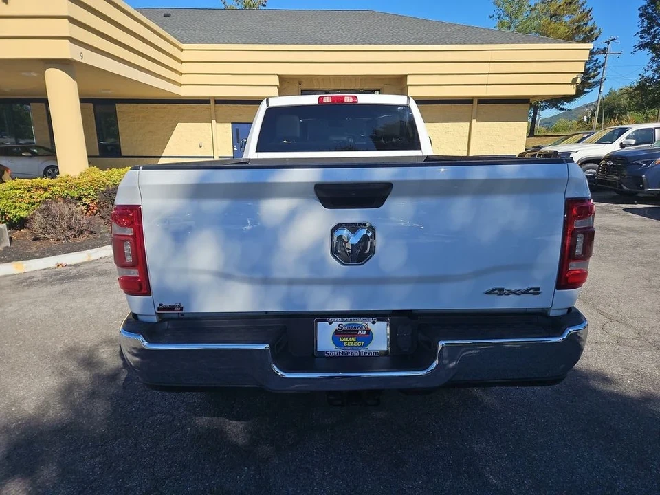 2021 Ram 2500 - Image 4 of 12