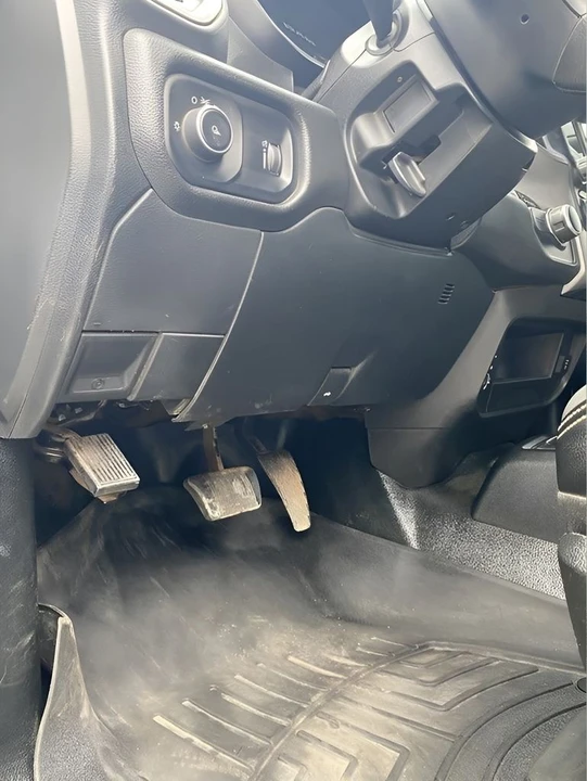 2021 Ram 2500 - Image 9 of 31
