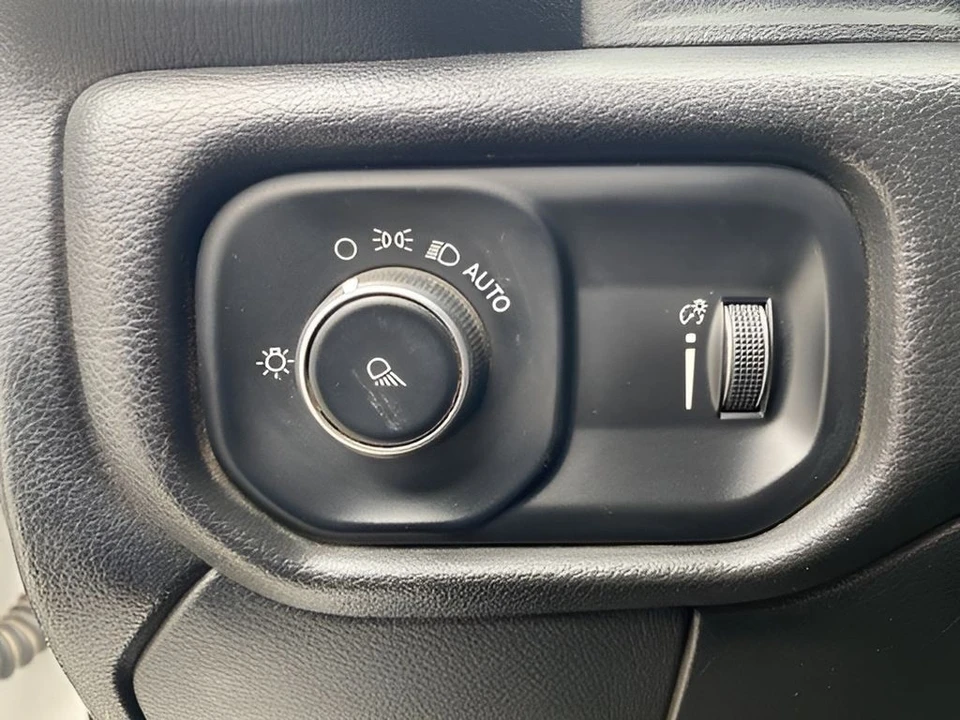 2021 Ram 2500 - Image 12 of 31