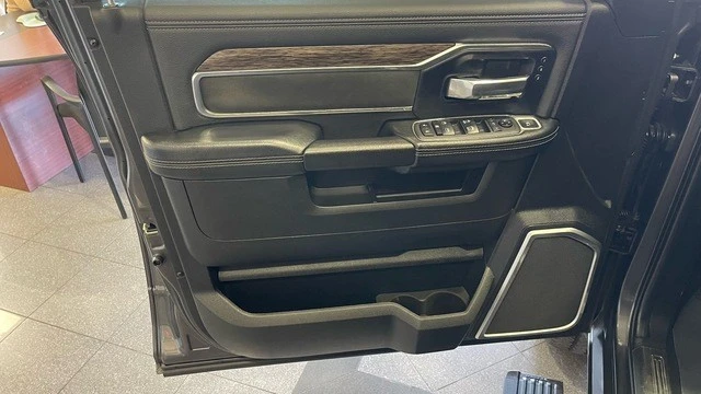 2021 Ram 3500 - Image 27 of 31