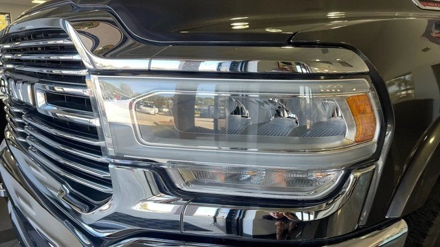 2021 Ram 3500 - Image 9 of 31