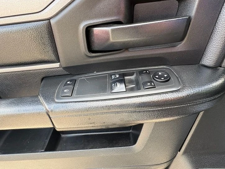 2021 Ram 3500 - Image 10 of 31