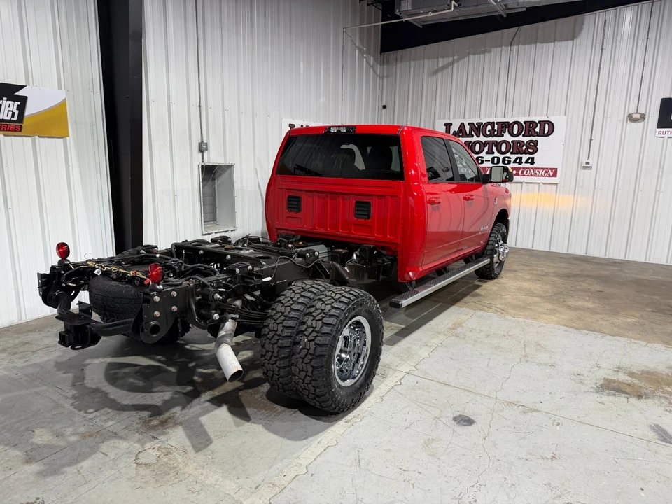 2021 Ram 3500 - Image 19 of 21