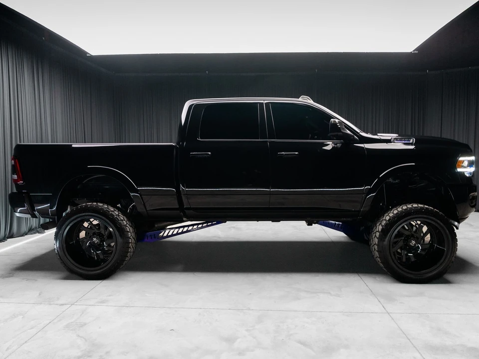 2021 Ram 3500 - Image 16 of 21
