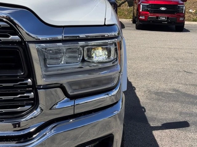 2021 Ram 3500 - Image 8 of 31