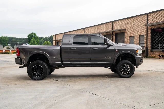 2021 Ram 3500 - Image 10 of 31