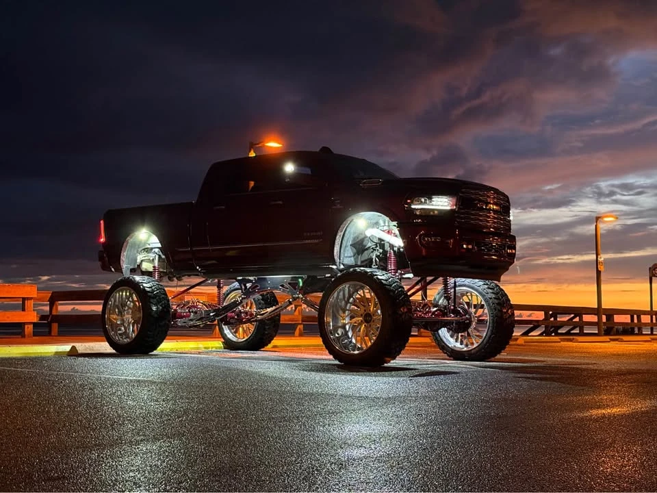 2021 Ram 3500 - Image 7 of 12