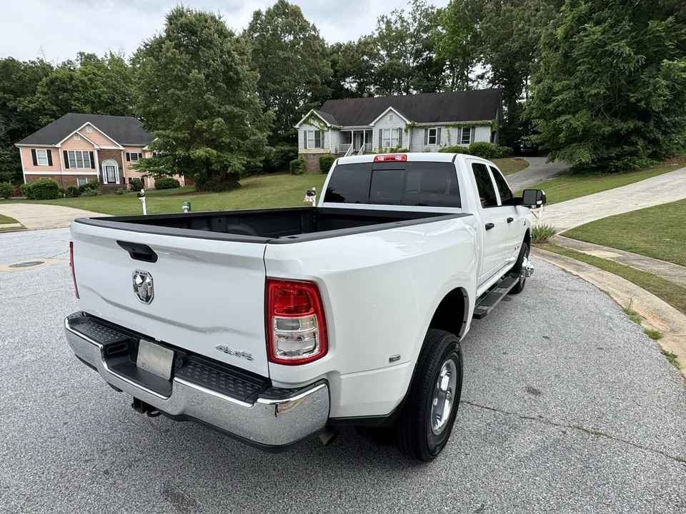 2021 Ram 3500 - Image 4 of 18