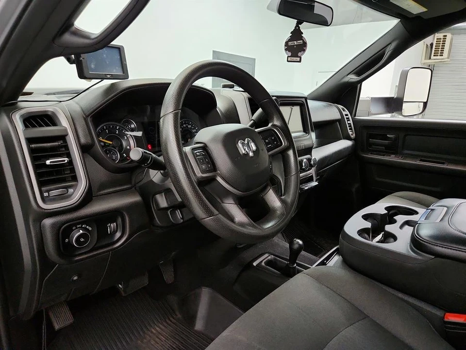 2021 Ram 3500 - Image 13 of 31