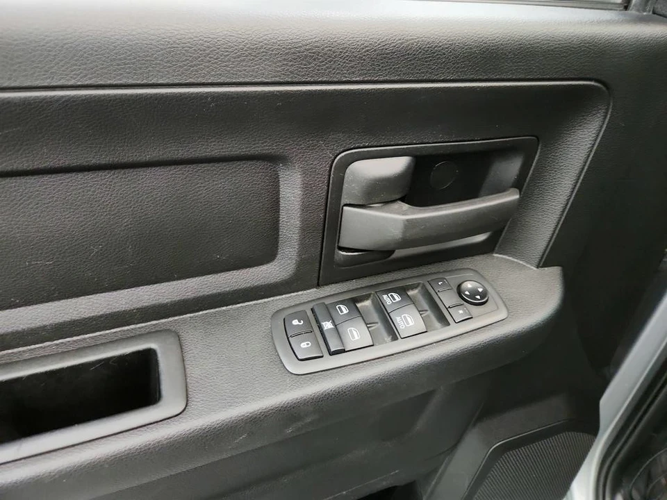 2021 Ram 3500 - Image 18 of 31