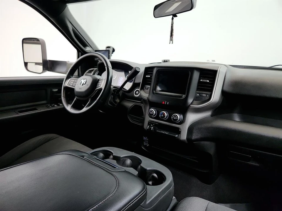 2021 Ram 3500 - Image 22 of 31