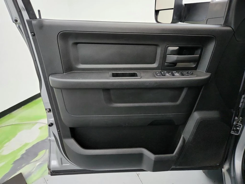 2021 Ram 3500 - Image 19 of 31