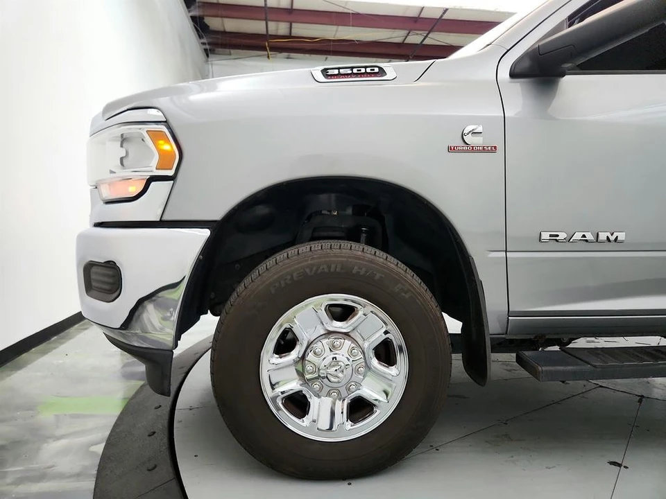 2021 Ram 3500 - Image 27 of 31