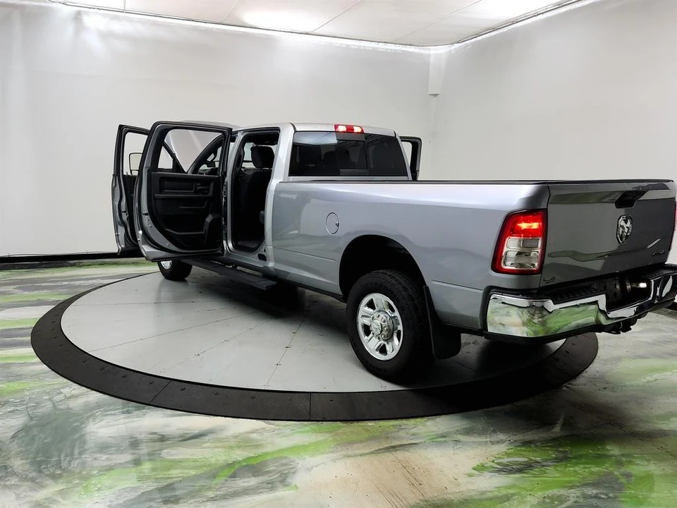 2021 Ram 3500 - Image 12 of 31