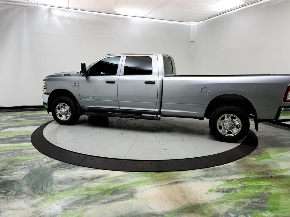 2021 Ram 3500 - Image 8 of 31