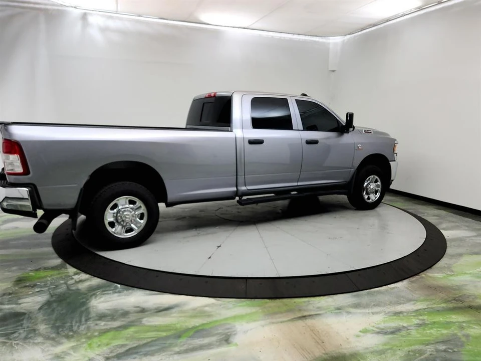 2021 Ram 3500 - Image 5 of 31
