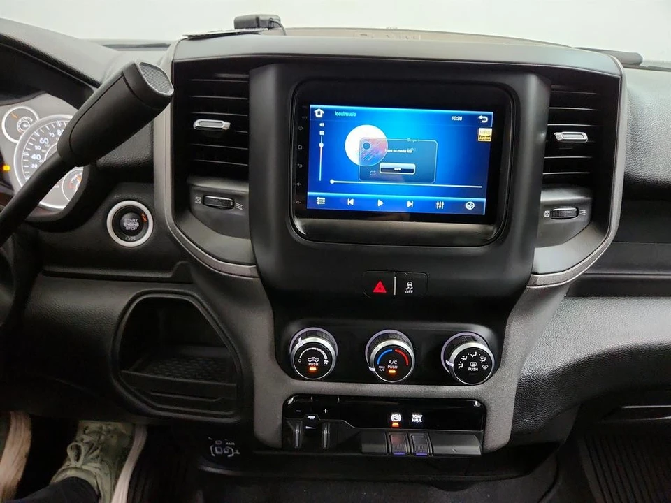 2021 Ram 3500 - Image 17 of 31