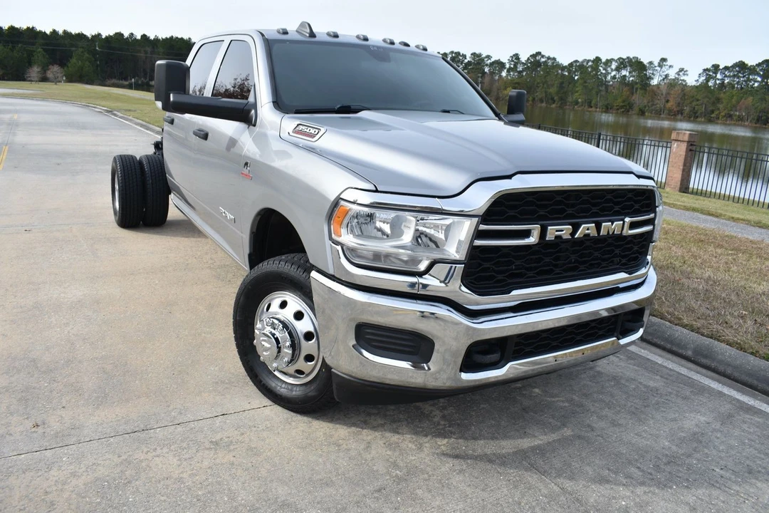 2021 Ram 3500 - Image 7 of 12