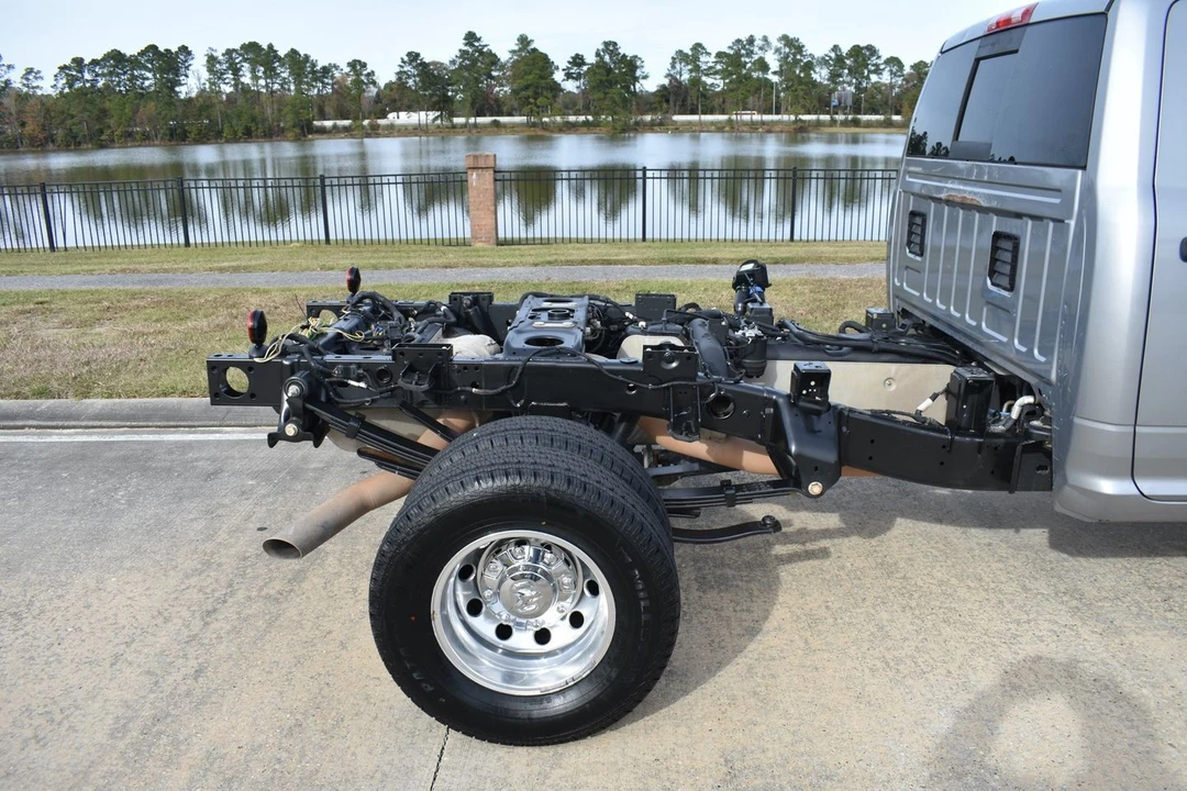 2021 Ram 3500 - Image 9 of 12