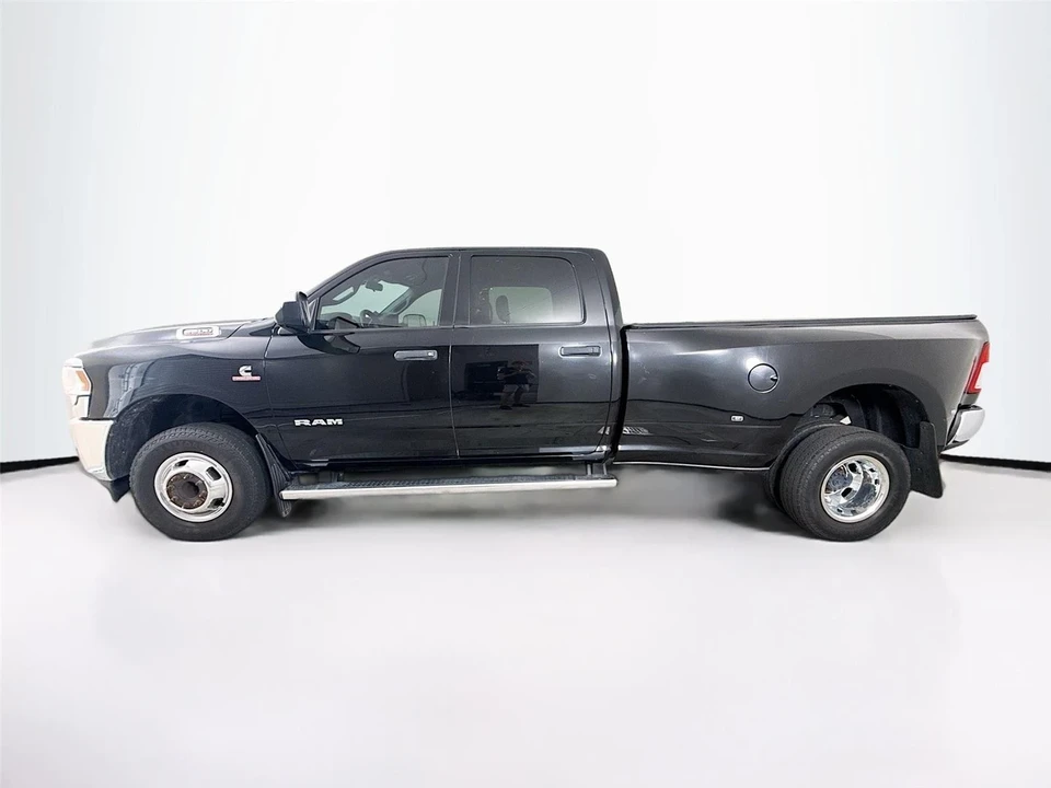 2021 Ram 3500 - Image 4 of 14