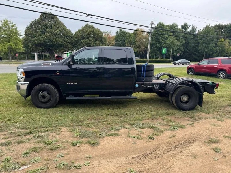 2021 Ram 3500 - Image 8 of 12