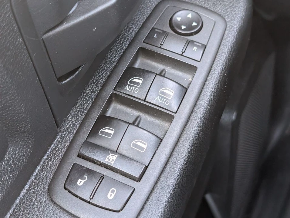 2021 Ram 3500 - Image 10 of 25