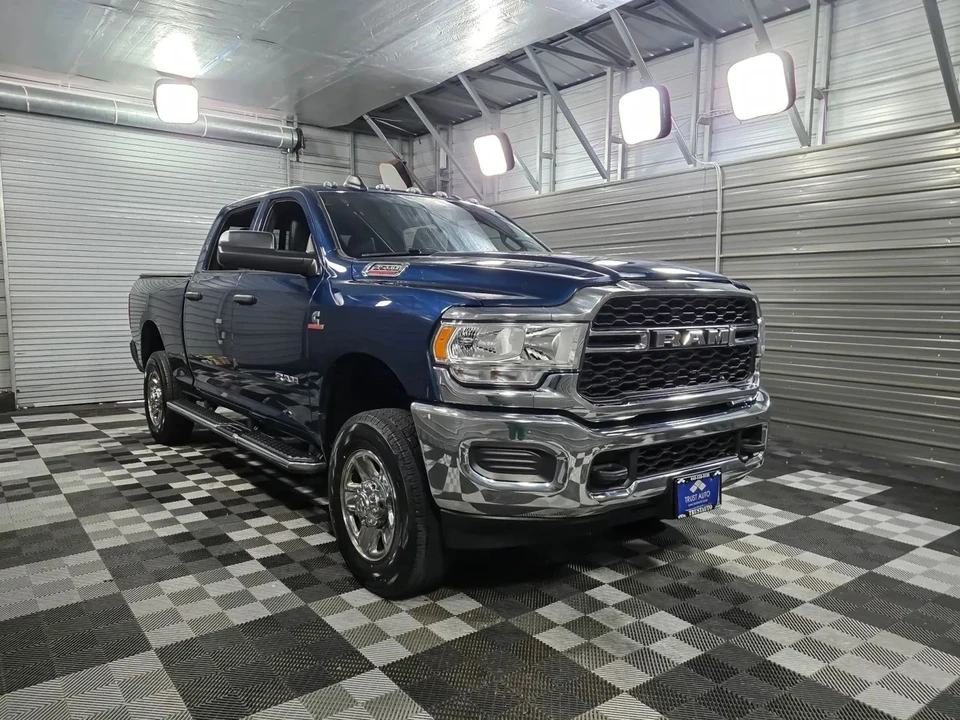 2021 Ram 3500 - Image 4 of 12