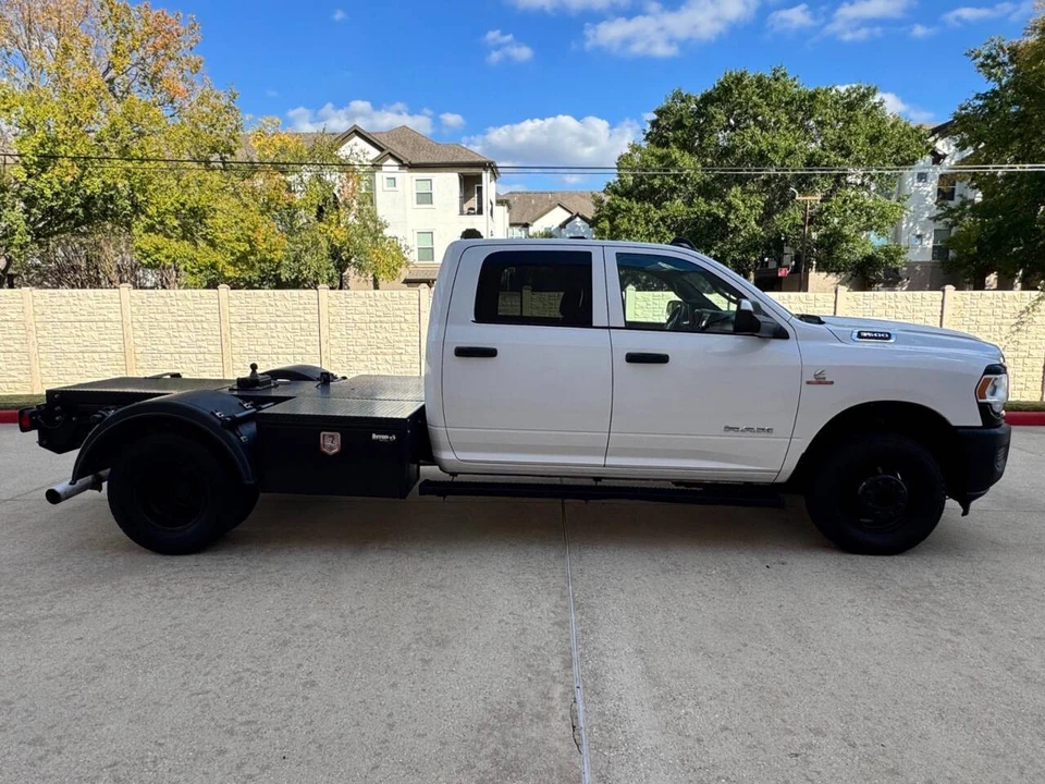 2021 Ram 3500 - Image 7 of 12
