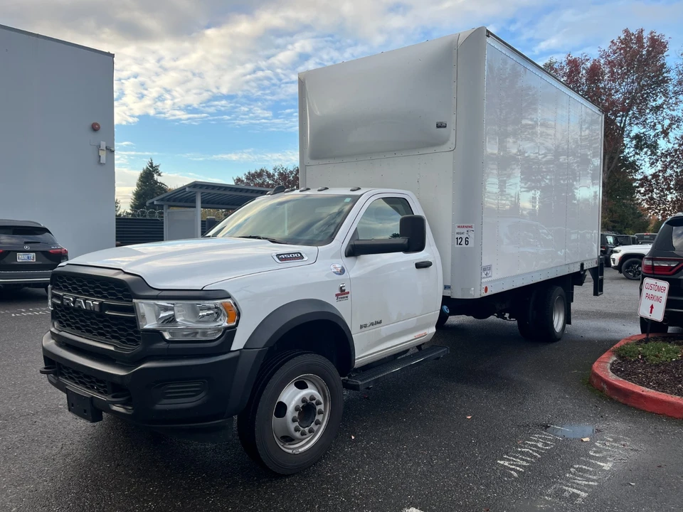 2021 Ram 4500 & 5500 - Image 3 of 7