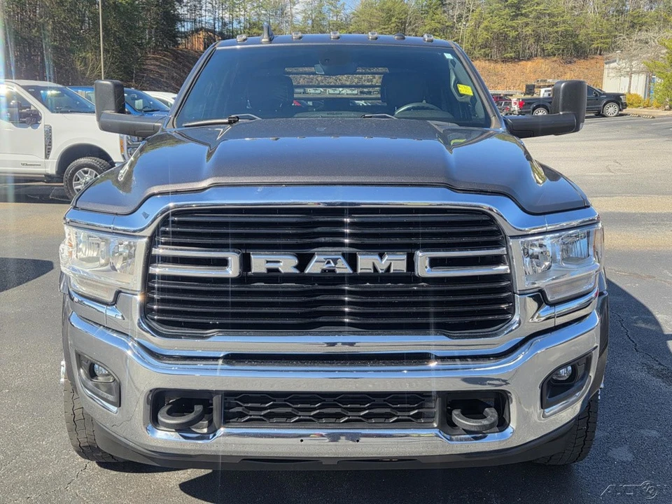 2021 Ram 4500 & 5500 - Image 18 of 20