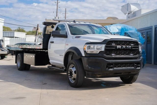 2021 Ram 4500 & 5500 - Image 3 of 21