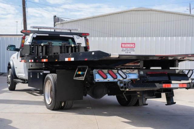 2021 Ram 4500 & 5500 - Image 6 of 21