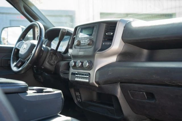 2021 Ram 4500 & 5500 - Image 16 of 21