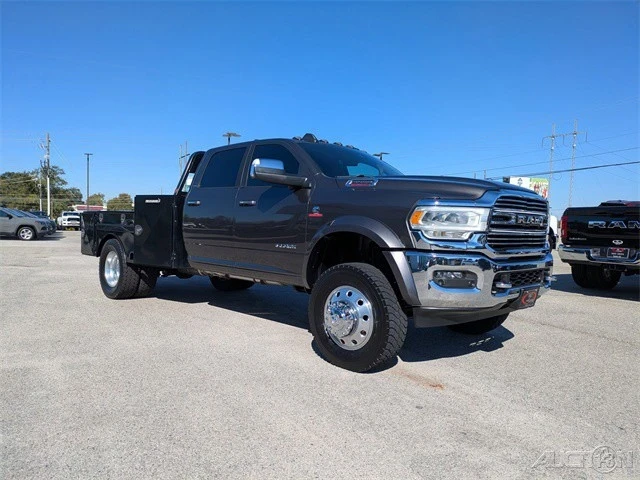 2021 Ram 4500 & 5500 - Image 2 of 21