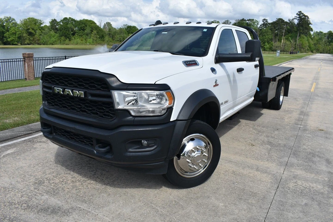 2021 Ram 4500 & 5500 - Image 2 of 21