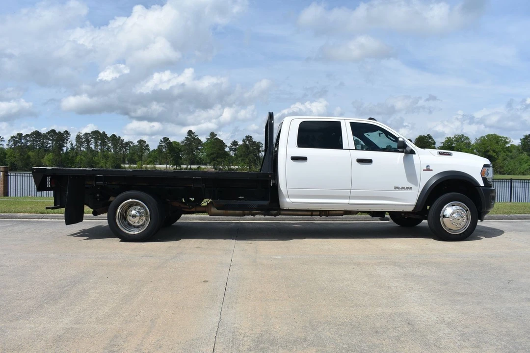 2021 Ram 4500 & 5500 - Image 9 of 21