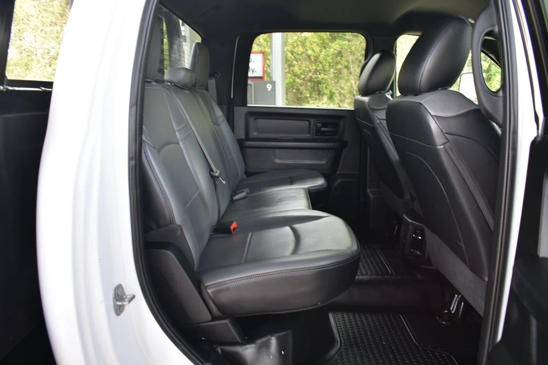 2021 Ram 4500 & 5500 - Image 17 of 21