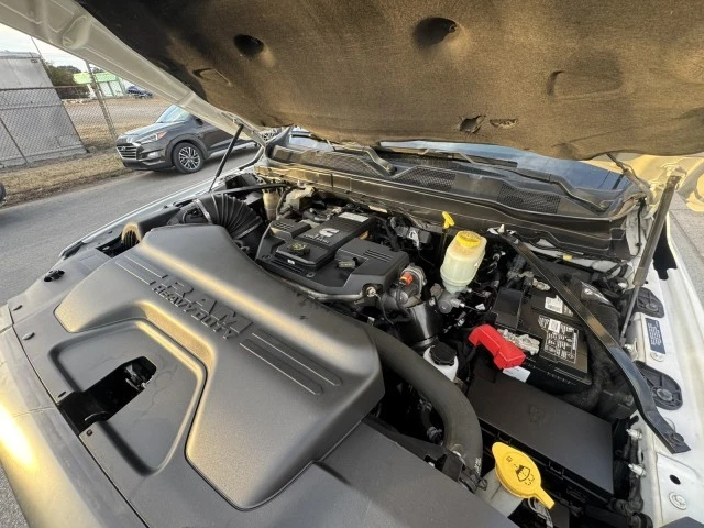 2021 Ram 4500 & 5500 - Image 18 of 19