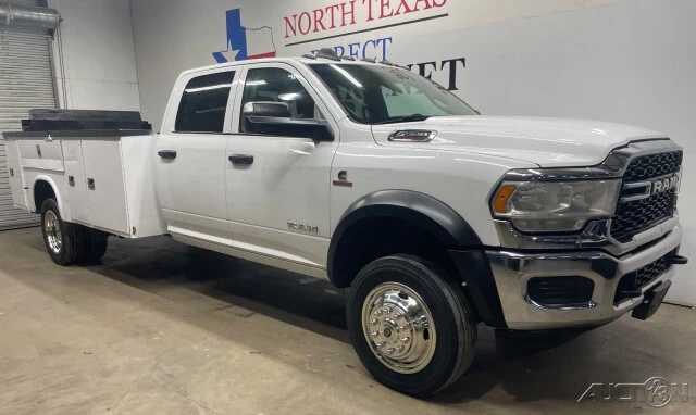 2021 Ram 4500 & 5500 - Image 3 of 24