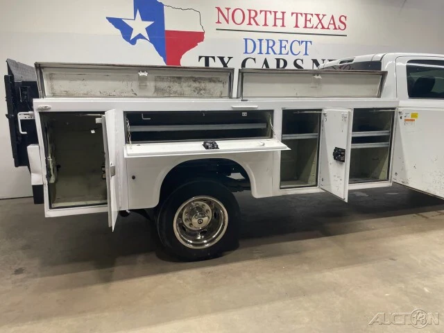 2021 Ram 4500 & 5500 - Image 16 of 24
