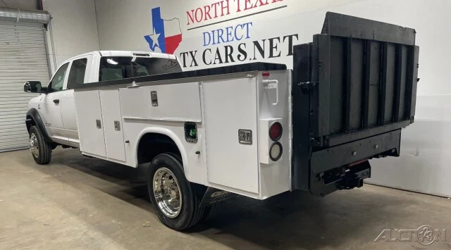 2021 Ram 4500 & 5500 - Image 9 of 24