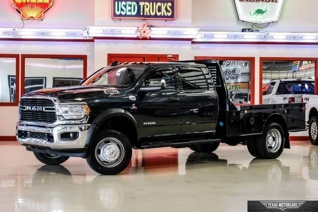 2021 Ram 4500 & 5500 - Image 2 of 21