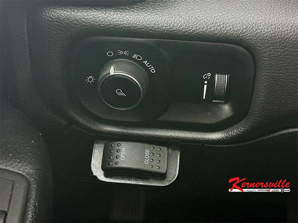 2021 Ram 4500 & 5500 - Image 16 of 21