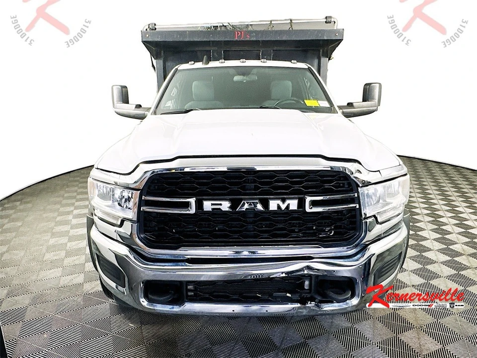 2021 Ram 4500 & 5500 - Image 2 of 12