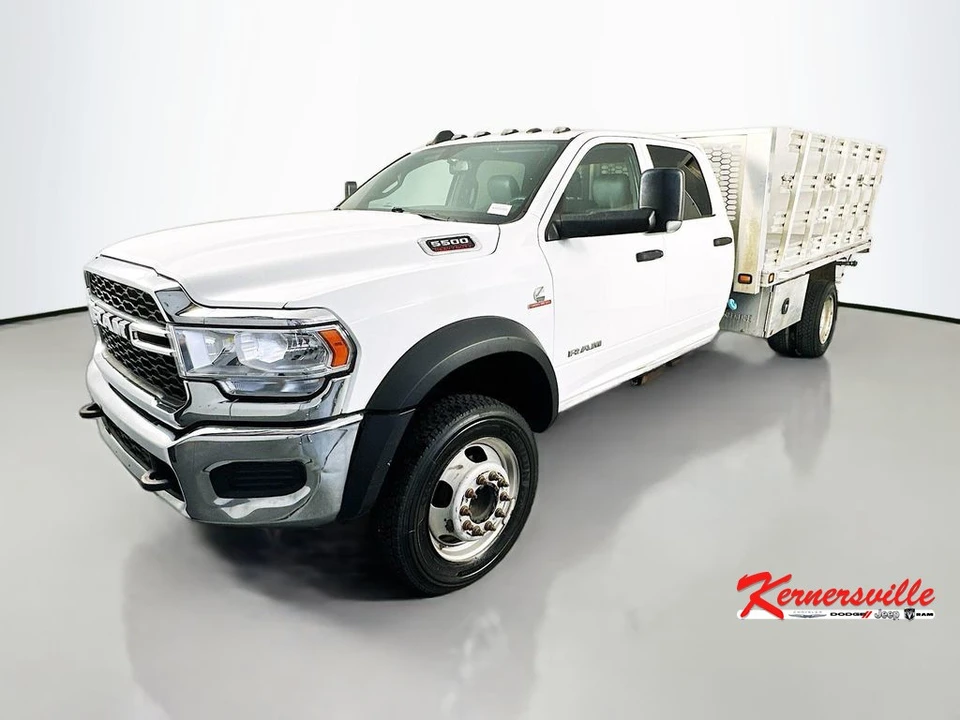 2021 Ram 4500 & 5500 - Image 3 of 24