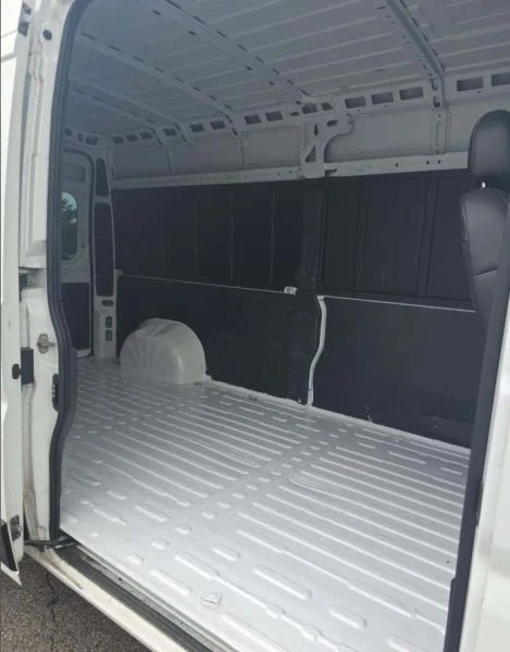 2021 Ram ProMaster - Image 8 of 11
