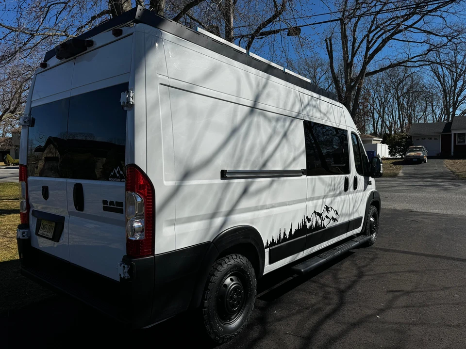 2021 Ram ProMaster - Image 14 of 31