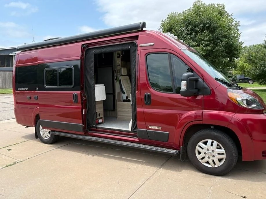 2021 Ram ProMaster - Image 2 of 11