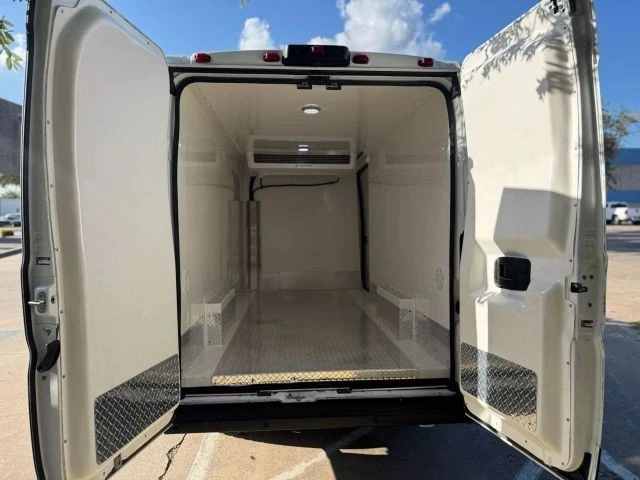 2021 Ram ProMaster - Image 18 of 21