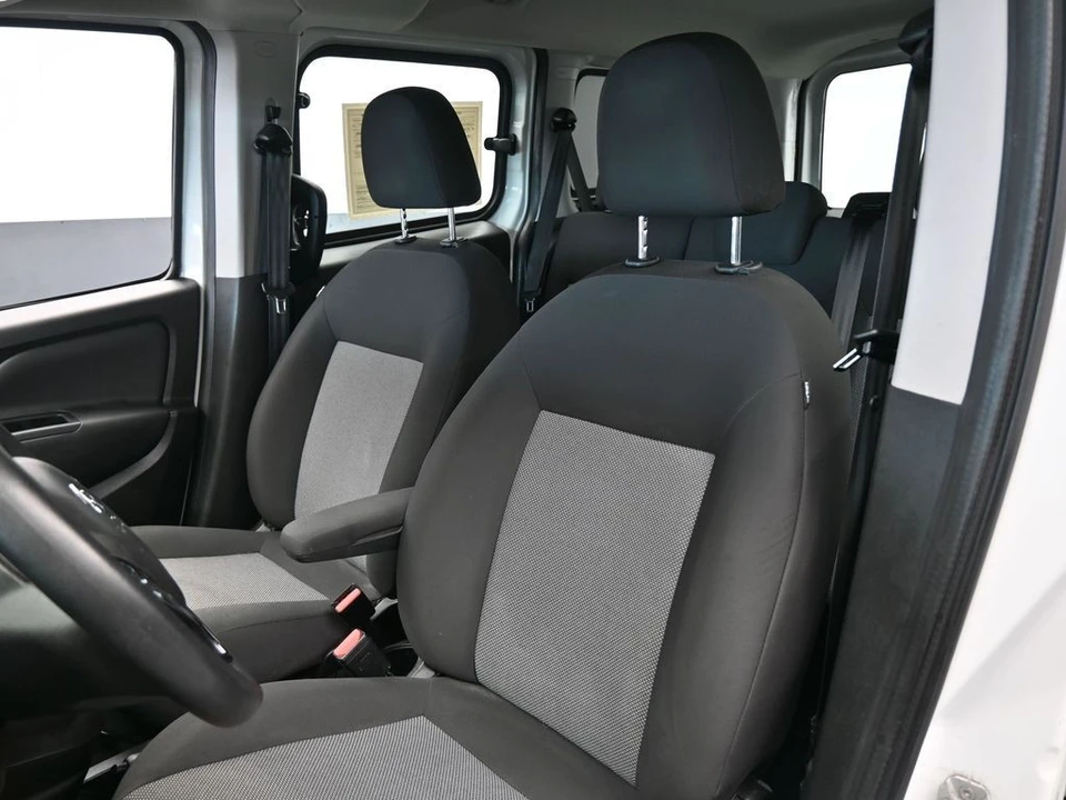 2021 Ram ProMaster - Image 10 of 12